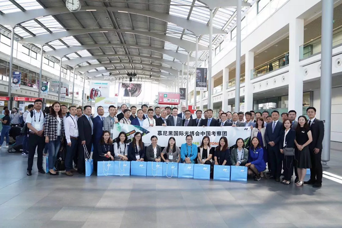 进军海外市场|富联娱乐亮相德国慕尼黑国际光博会